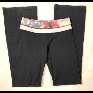 Lululemon groove pants